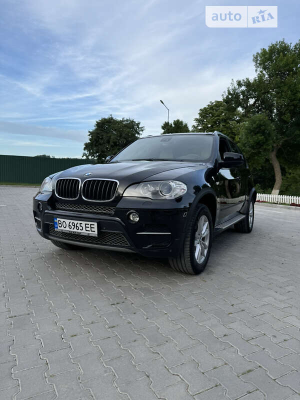 Позашляховик / Кросовер BMW X5 2011 в Бережанах