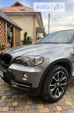 Внедорожник / Кроссовер BMW X5 2007 в Черновцах