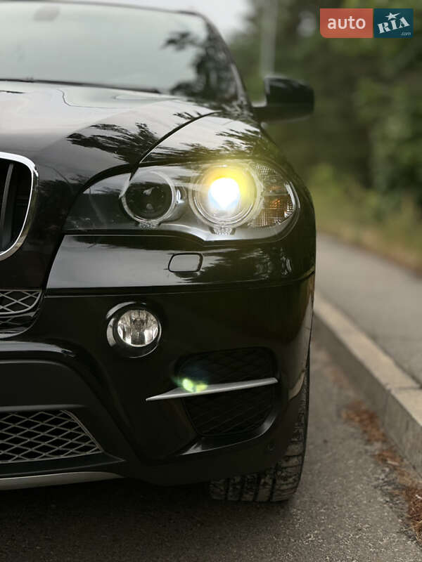 Позашляховик / Кросовер BMW X5 2011 в Києві