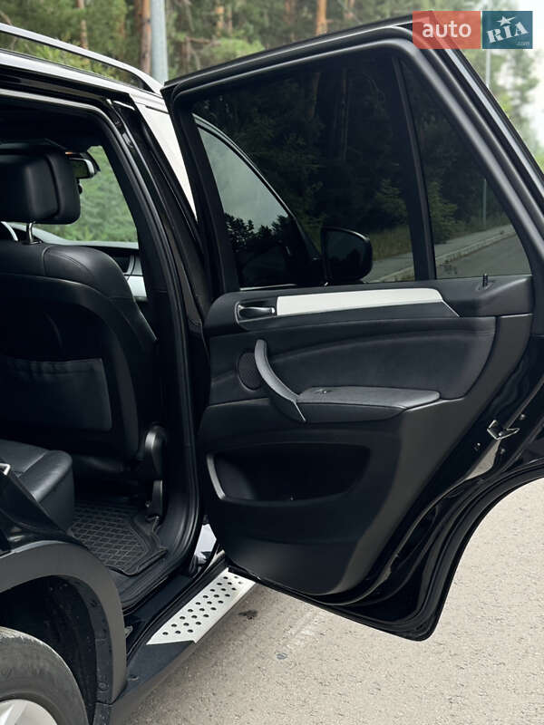 Позашляховик / Кросовер BMW X5 2011 в Києві