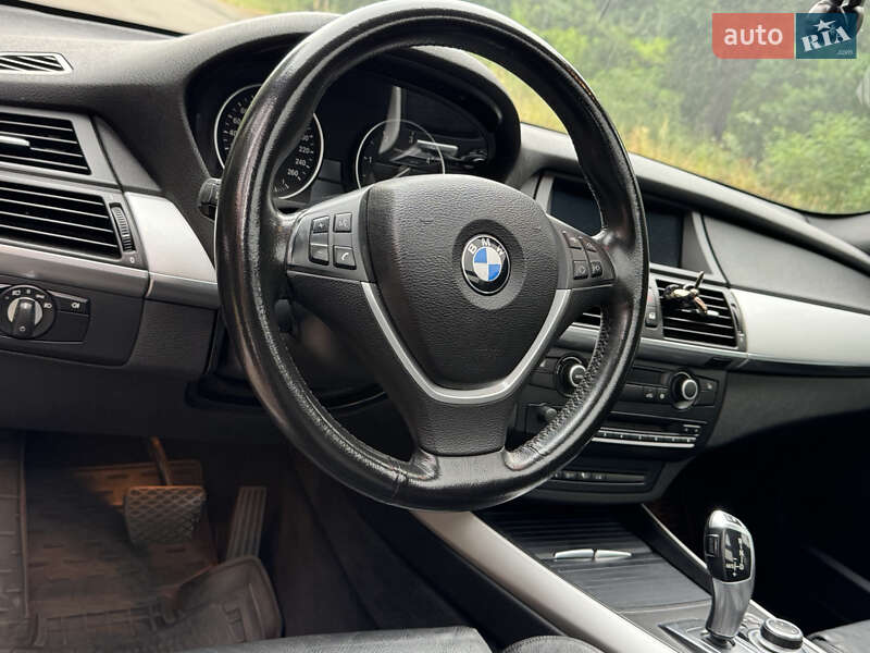 Позашляховик / Кросовер BMW X5 2011 в Києві