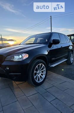 Позашляховик / Кросовер BMW X5 2011 в Івано-Франківську