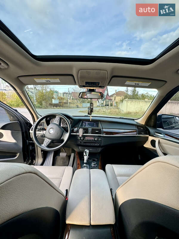 Внедорожник / Кроссовер BMW X5 2011 в Одессе