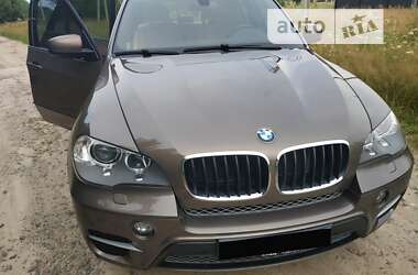 Внедорожник / Кроссовер BMW X5 2013 в Вараше