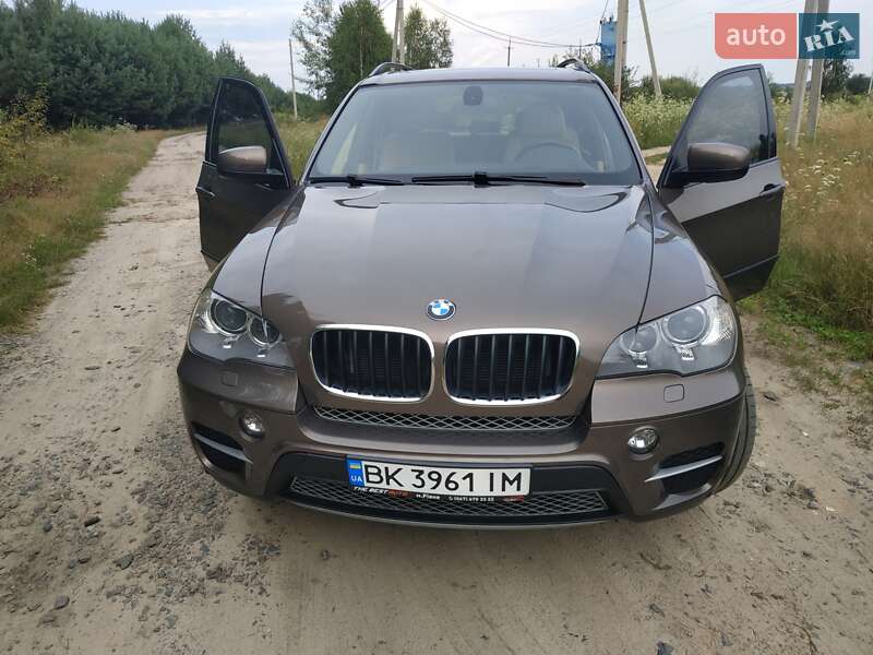 Позашляховик / Кросовер BMW X5 2013 в Вараші