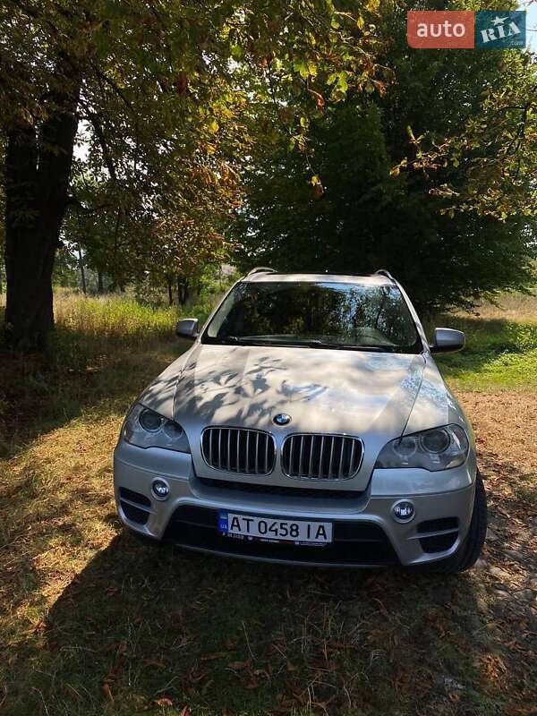 Внедорожник / Кроссовер BMW X5 2012 в Калуше