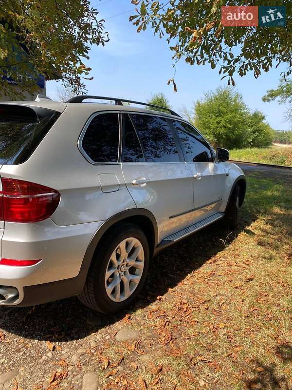 Внедорожник / Кроссовер BMW X5 2012 в Калуше