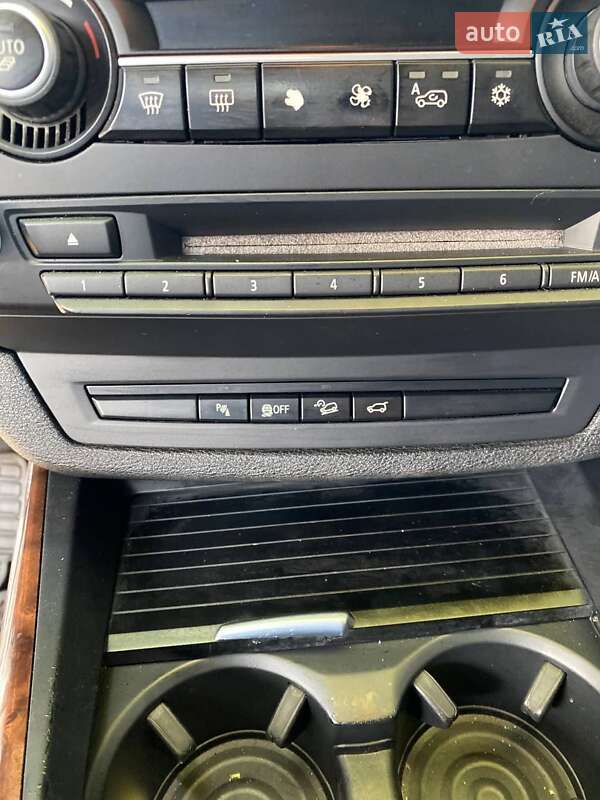 Внедорожник / Кроссовер BMW X5 2012 в Калуше