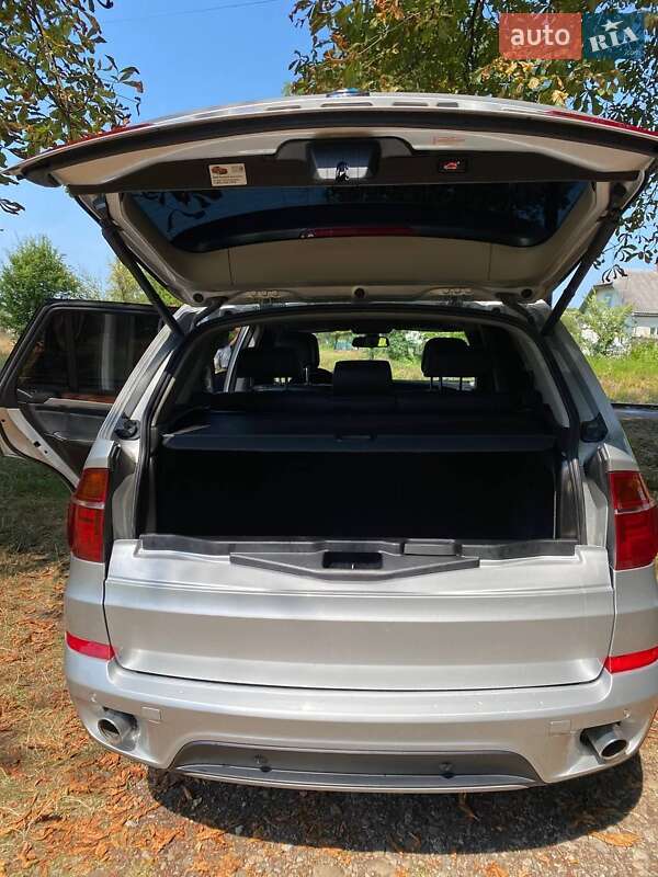 Внедорожник / Кроссовер BMW X5 2012 в Калуше