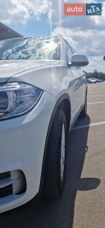 Внедорожник / Кроссовер BMW X5 2015 в Запорожье