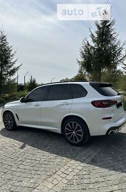 Позашляховик / Кросовер BMW X5 2020 в Києві