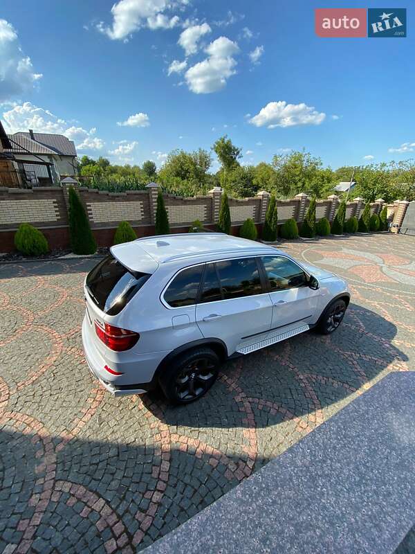 Внедорожник / Кроссовер BMW X5 2011 в Черновцах
