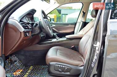Позашляховик / Кросовер BMW X5 2017 в 