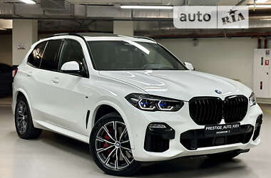 Внедорожник / Кроссовер BMW X5 2021 в Киеве