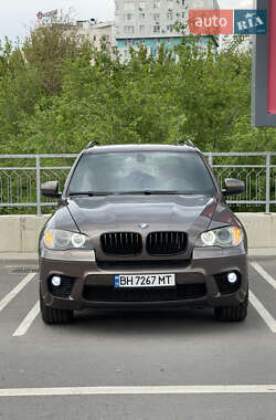 Внедорожник / Кроссовер BMW X5 2010 в Черноморске