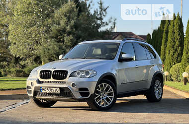 Позашляховик / Кросовер BMW X5 2010 в Сарнах