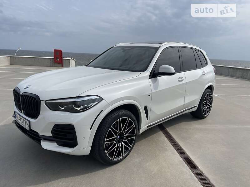 Внедорожник / Кроссовер BMW X5 2021 в Одессе