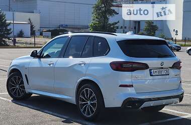 Внедорожник / Кроссовер BMW X5 2021 в Киеве