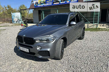 Внедорожник / Кроссовер BMW X5 2014 в Дунаевцах