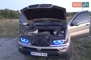 Внедорожник / Кроссовер BMW X5 2004 в Звягеле