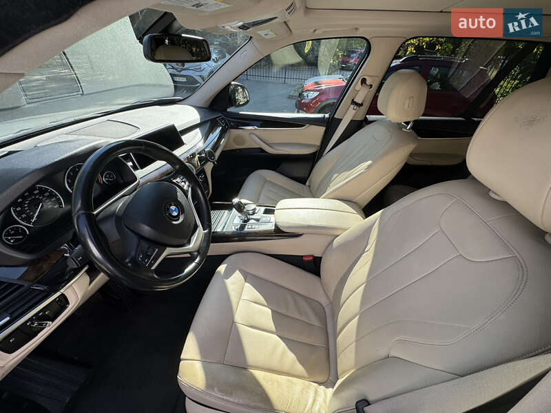 Внедорожник / Кроссовер BMW X5 2016 в Черновцах