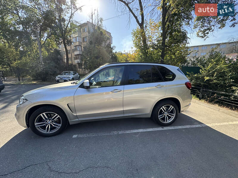 Внедорожник / Кроссовер BMW X5 2016 в Черновцах