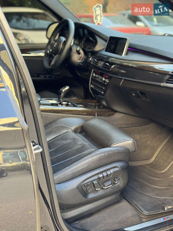 Внедорожник / Кроссовер BMW X5 2015 в Черновцах