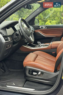 Внедорожник / Кроссовер BMW X5 2022 в 