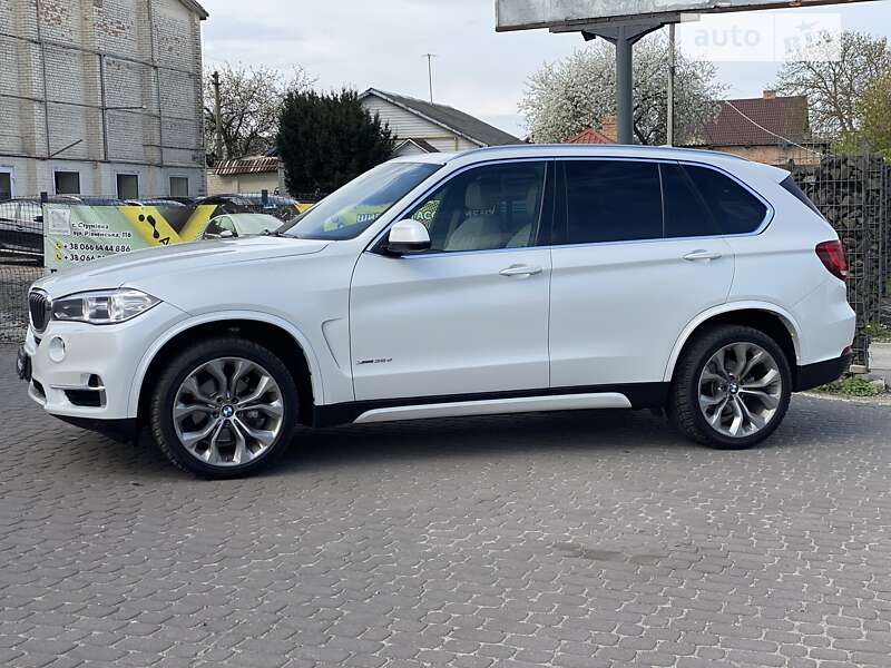 Позашляховик / Кросовер BMW X5 2017 в Луцьку