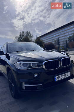 Внедорожник / Кроссовер BMW X5 2015 в 