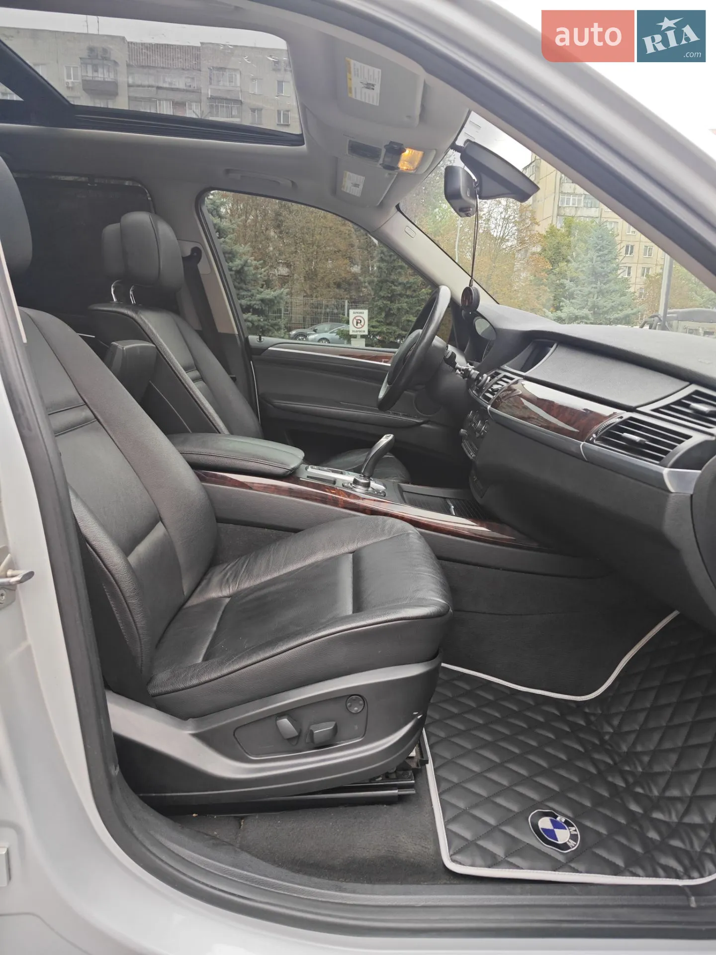 2010 BMW X5 - мініатюра 20