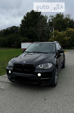 Позашляховик / Кросовер BMW X5 2012 в Чернівцях