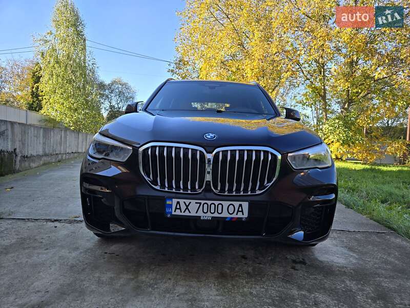 Позашляховик / Кросовер BMW X5 2022 в Чернівцях