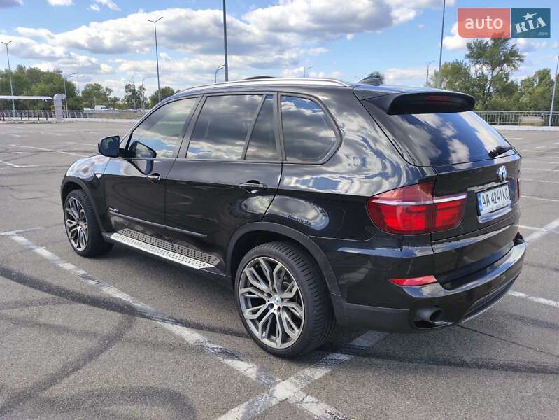 Внедорожник / Кроссовер BMW X5 2011 в Киеве