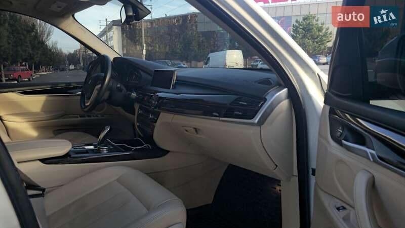 Внедорожник / Кроссовер BMW X5 2015 в Одессе
