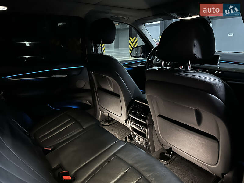 Позашляховик / Кросовер BMW X5 2016 в Дніпрі