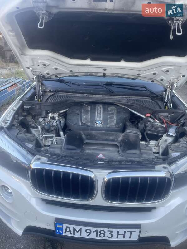 Внедорожник / Кроссовер BMW X5 2014 в Житомире