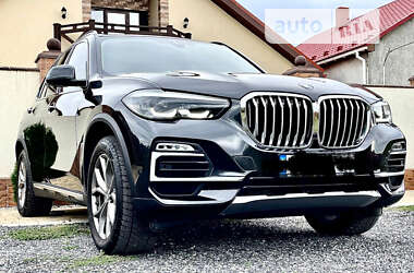 Внедорожник / Кроссовер BMW X5 2019 в Ужгороде