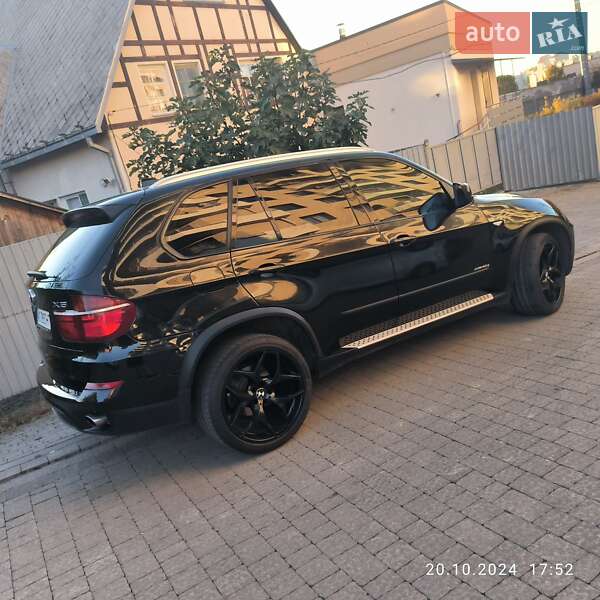 Внедорожник / Кроссовер BMW X5 2013 в Ужгороде