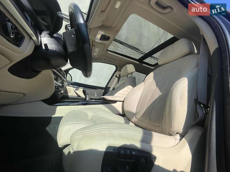 Позашляховик / Кросовер BMW X5 2016 в Львові