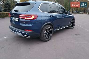 Внедорожник / Кроссовер BMW X5 2020 в Каменском