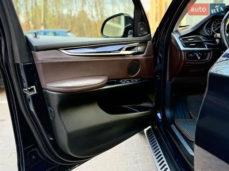 Внедорожник / Кроссовер BMW X5 2015 в 