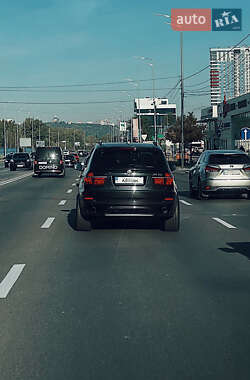 Внедорожник / Кроссовер BMW X5 2010 в Киеве