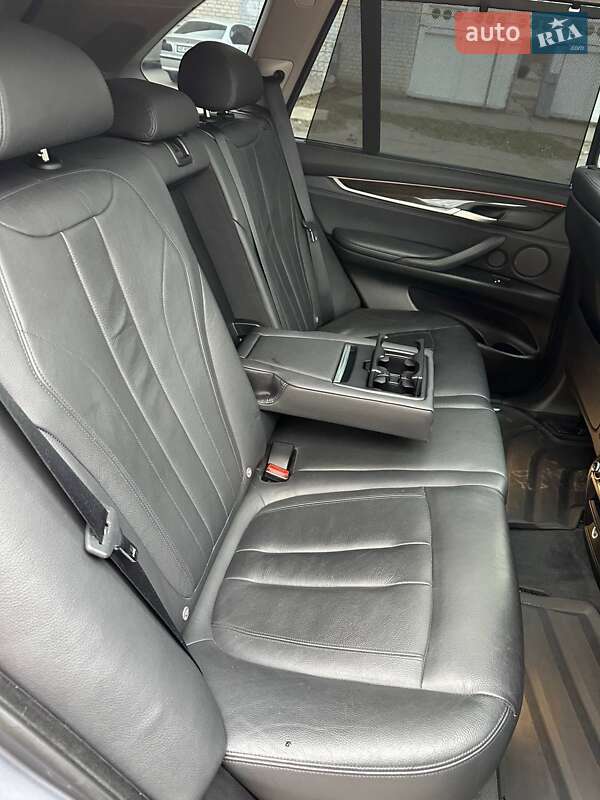 Внедорожник / Кроссовер BMW X5 2016 в Павлограде