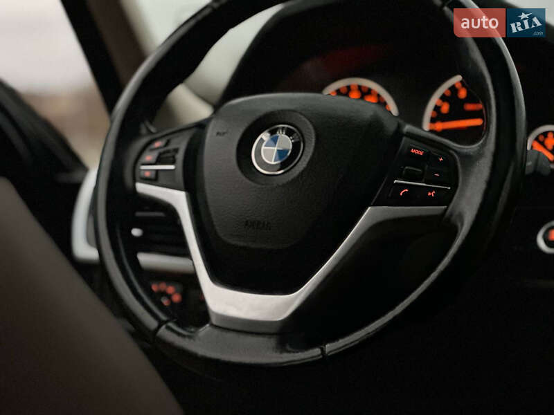 Позашляховик / Кросовер BMW X5 2015 в Львові