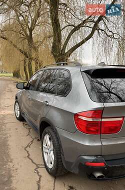 Позашляховик / Кросовер BMW X5 2009 в Рівному