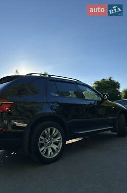 Внедорожник / Кроссовер BMW X5 2011 в 