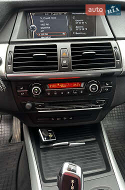 Внедорожник / Кроссовер BMW X5 2011 в 