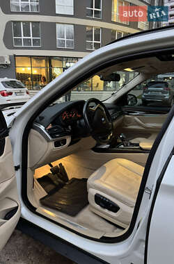 Позашляховик / Кросовер BMW X5 2015 в 
