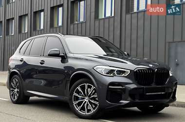 Внедорожник / Кроссовер BMW X5 2021 в Киеве